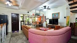 Sennett Terrace (D16), Terrace #535347891